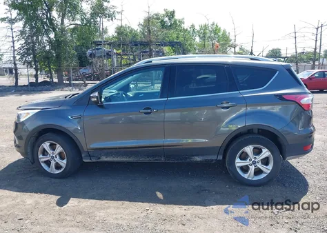 2017 Ford Escape Titanium from USA, damaged, VIN 1FMCU9JD8HUC16640